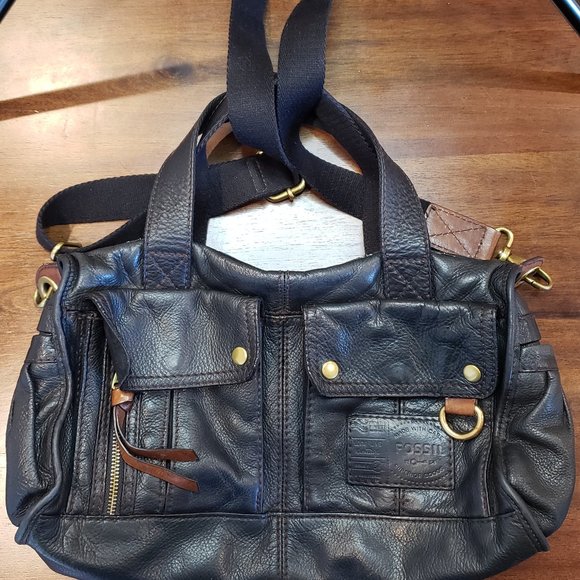 Fossil Handbags - Fossil - Black Leather - Medium Size Purse / Handbag